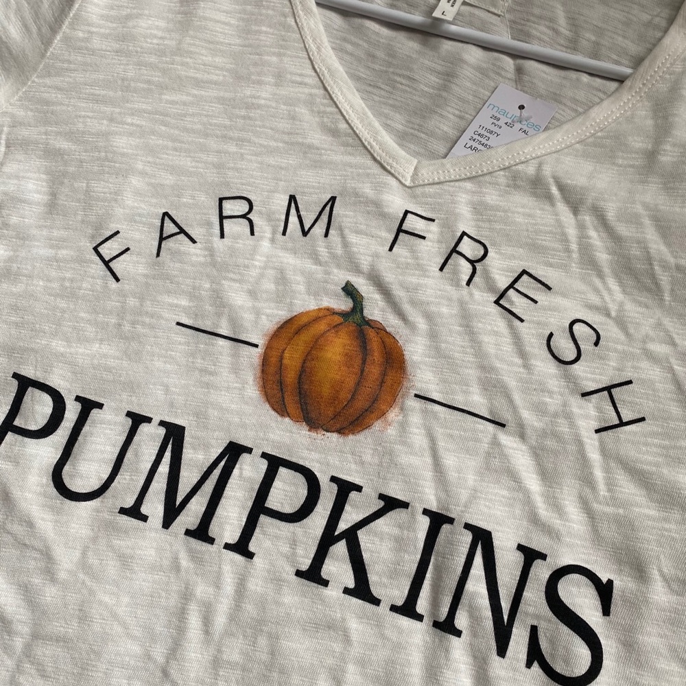 Maurices farm fresh pumpkins tee NWT size Large